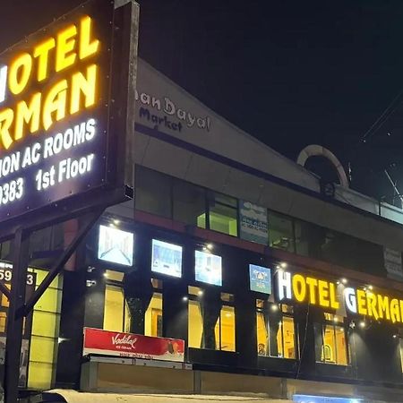 Hotel New German Ahmadabad Zewnętrze zdjęcie