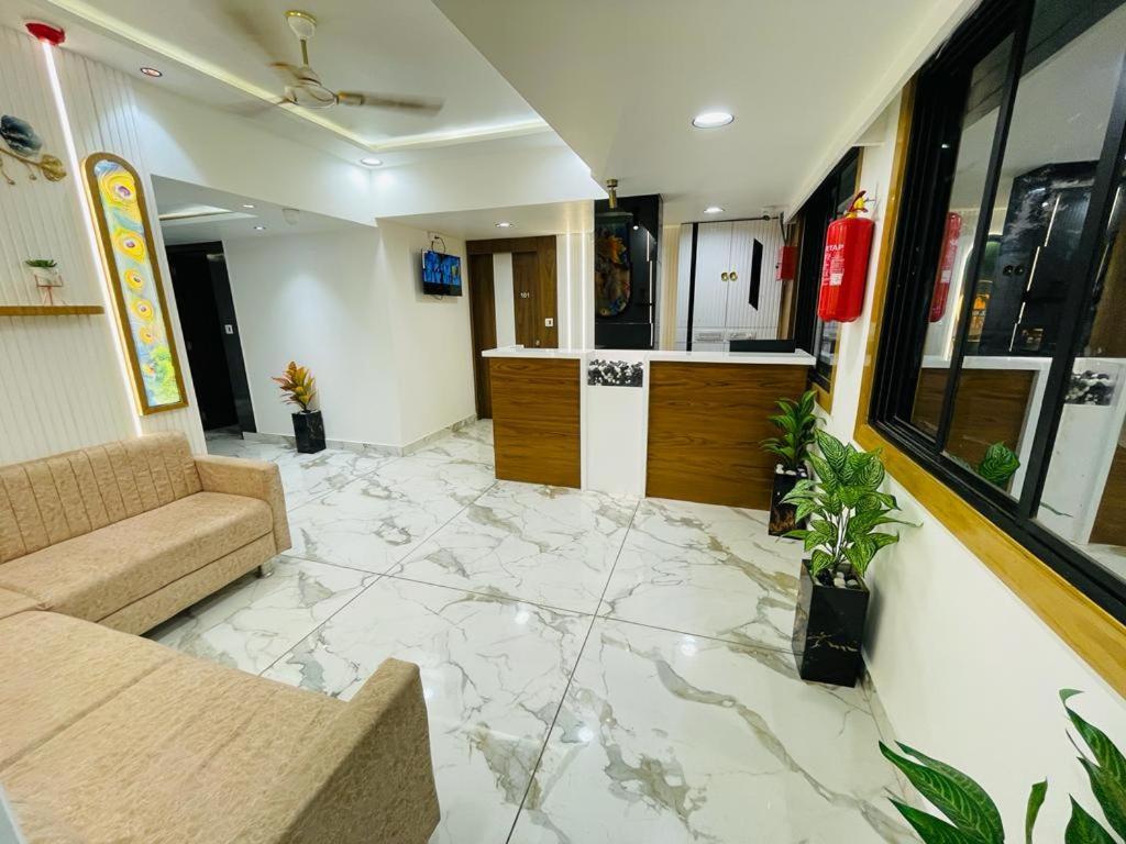 Hotel New German Ahmadabad Zewnętrze zdjęcie