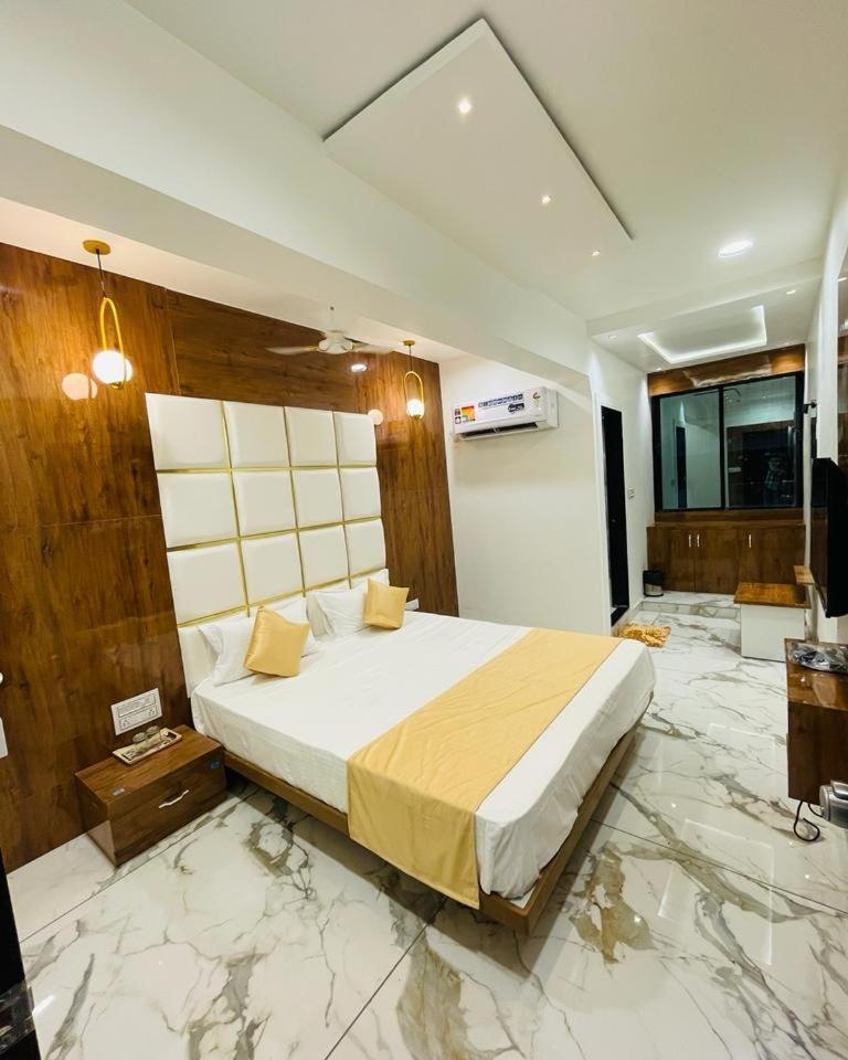 Hotel New German Ahmadabad Zewnętrze zdjęcie